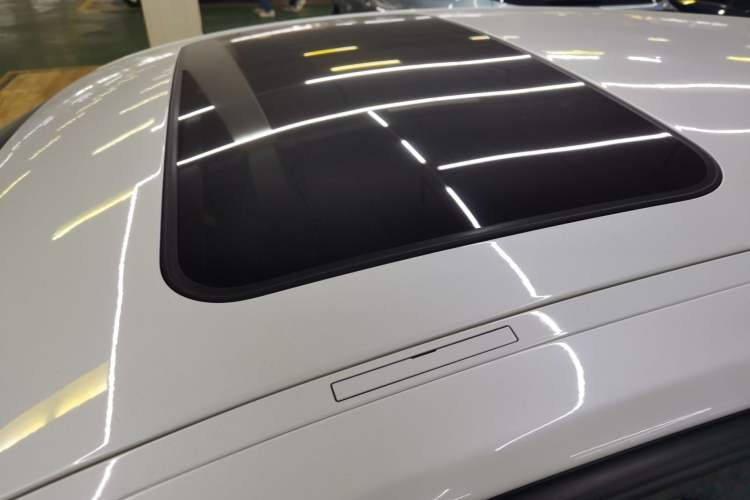 Used BMW 1 Series 2015 118i Leading Model Roof