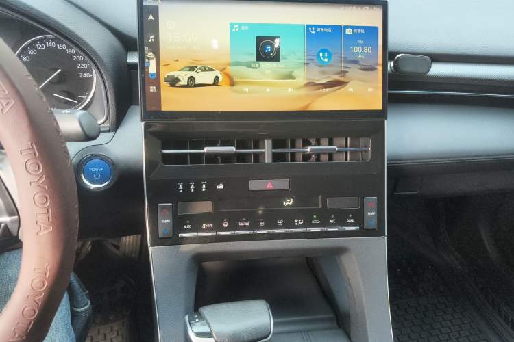 Used Toyota Avalon 2019 Dual-Engine 2.5L Luxury Edition China VI Standard
