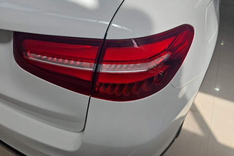 Used Mercedes-Benz GLC 2018 GLC 260 4MATIC Dynamic Edition