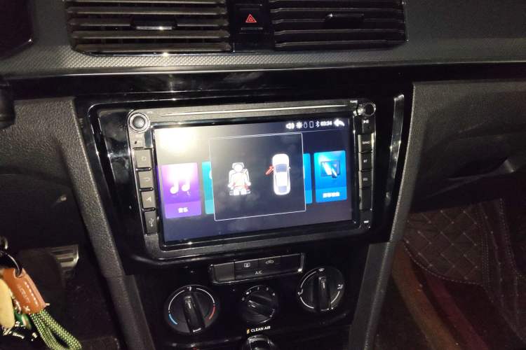 Used Volkswagen C-TREK 2017 1.6L Automatic Comfort Model
