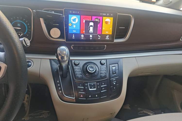 Used Buick GL8 2014 2.4L CT Luxury Business Comfort Edition
