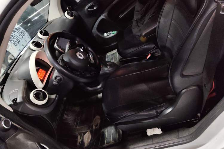 Used smart fortwo 2018 1.0L 52kW Hardtop Dynamic Version China V