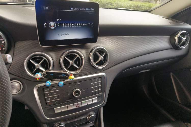 Used Mercedes-Benz GLA 2018 GLA 200 Sport Edition Audio And AC Panel