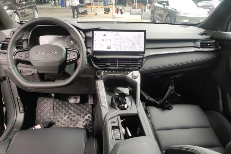 Used Lynk & Co 06 2023 Remix 1.5T JinPro
