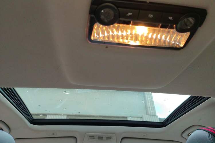 Used BMW 5 Series 2013 520Li Elegant Edition Headliner