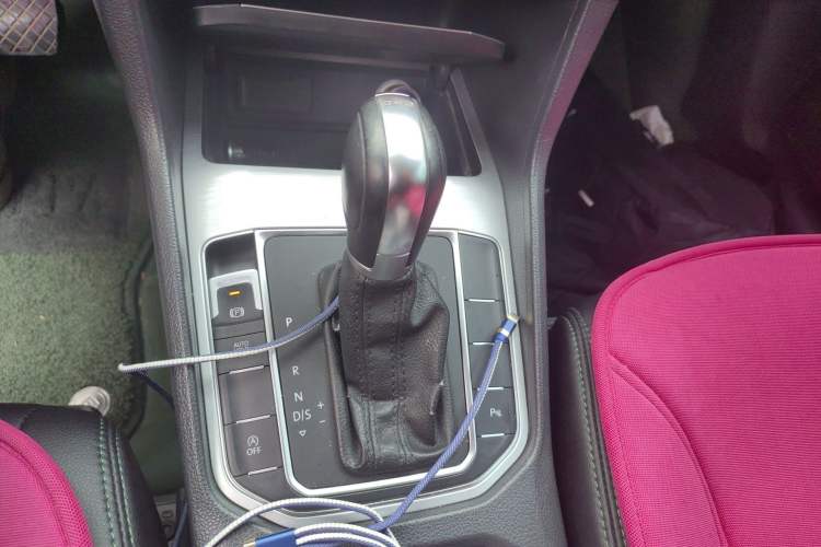 Used Volkswagen Golf Sportsvan 2016 230TSI Automatic Trend Edition
