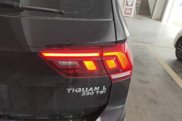 Used Volkswagen Tiguan L 2018 330TSI Automatic Two-Wheel Drive Luxury Edition
