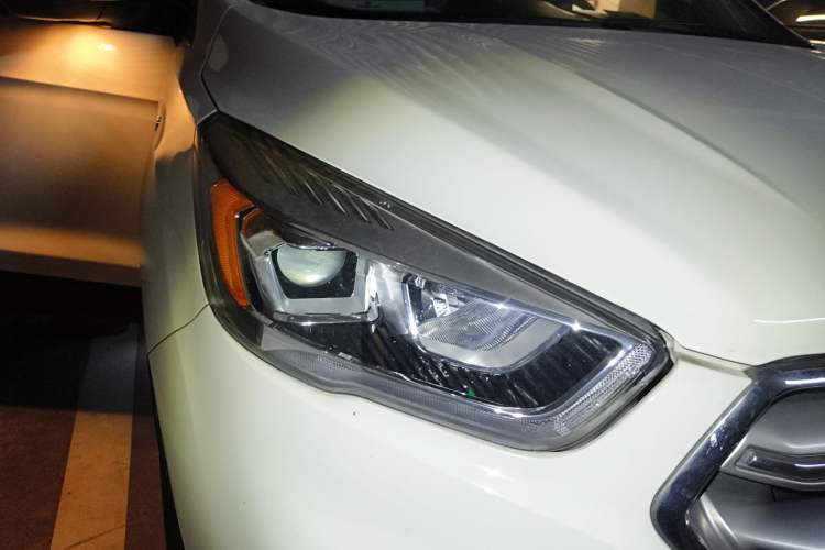 Used Ford Kuga 2017 EcoBoost 180 Two-Wheel-Drive Platinum Edition