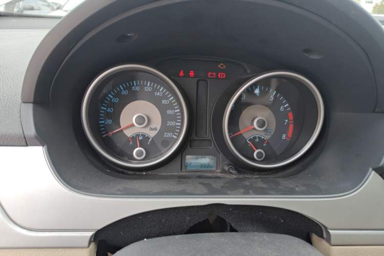 Used Buick Excelle 2013 1.5L Automatic Classic Model
