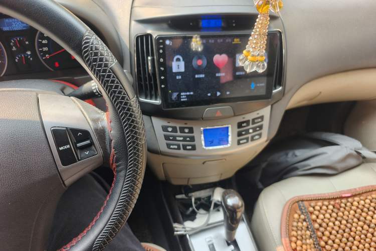 Used Hyundai Celesta 2011 1.6L Automatic Luxury Version Audio And AC Panel