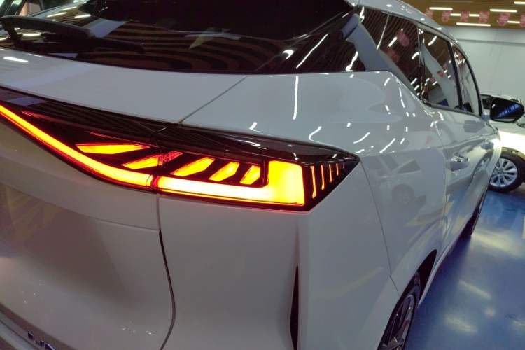 Used Changan UNI-Z 2025 1.5T Premium Edition