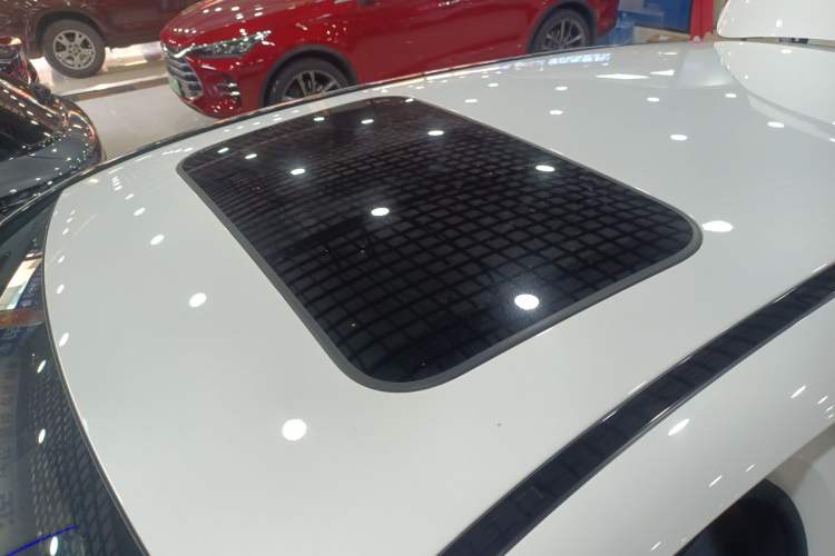 Used Mercedes-Benz EQC 2021 EQC 350 4MATIC Roof