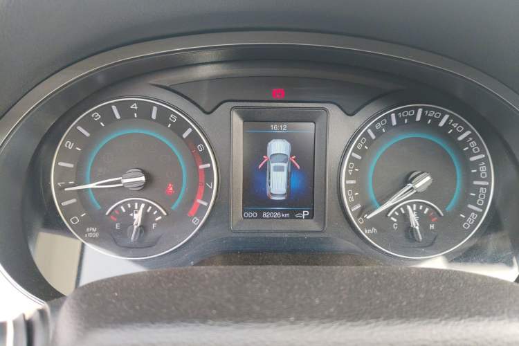 Used Haval H2 2016 Red Label 1.5T Automatic Two-Wheel Drive Elite Model Instrument Cluster