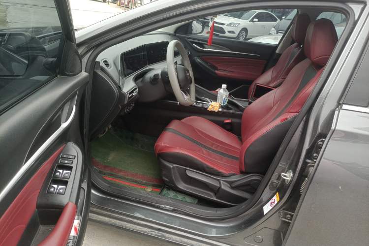 Used Changan Eado 2021 PLUS Blue Whale NE 1.4T GDI DCT Prestige Model
