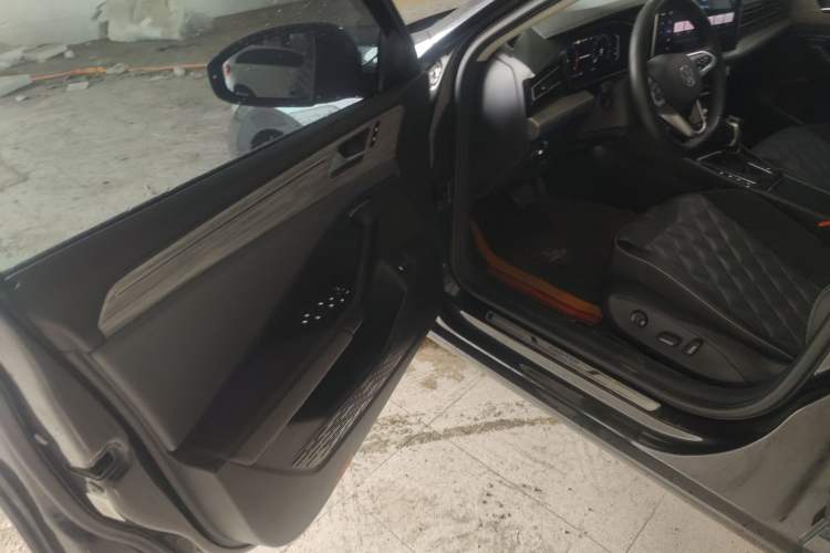 Used Volkswagen Sagitar 2023 300TSI DSG Excellence Edition
