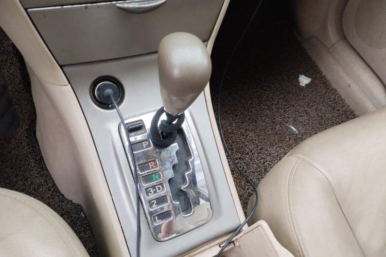 Used Toyota Corolla EX 2010 1.6L Automatic Luxury Edition Gear Lever