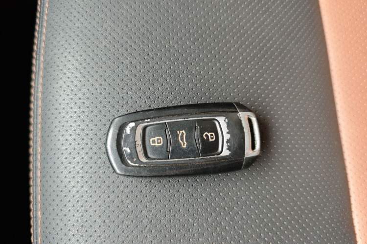 Used Geely Auto Vision X6 2018 1.4T CVT 4G Connected Luxury Version