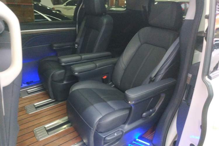 Used GAC Trumpchi M8 2021 Lingxiu Series 390T Deluxe Edition
