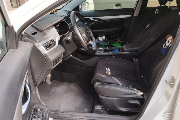 Used Geely Auto Emgrand 2019 Leading Edition 1.5L CVT Luxury Model China VI Standard
