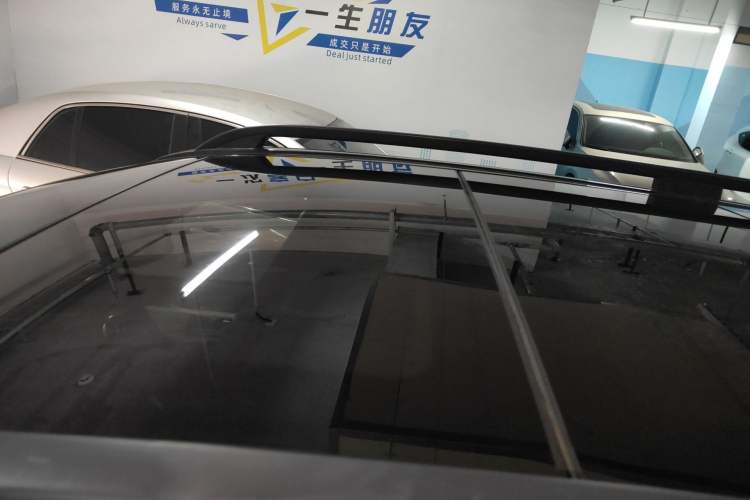 Used Mercedes-Benz GLK-Class 2014 GLK 260 4MATIC Dynamic Model Roof