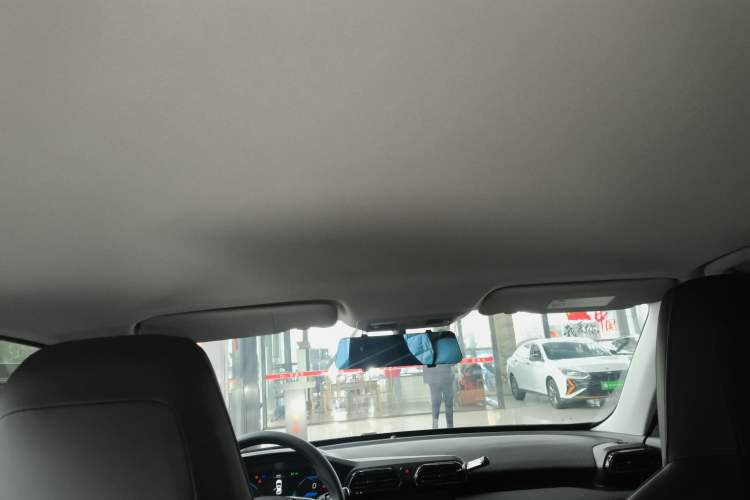 Used Dongfeng Aeolus Yixuan 2025 1.5L Automatic Luxury Version
