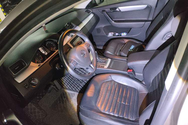 Used Volkswagen Magotan 2013 1.8TSI Premier Model
