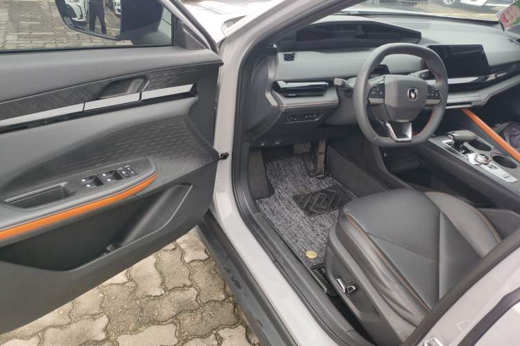 Used CHANGAN UNI-V 2022 1.5T Prestige Version Driver Seat