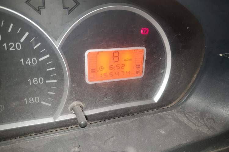 Used BAIC Weiwang 306 2011 1.3L base model 7 seats
