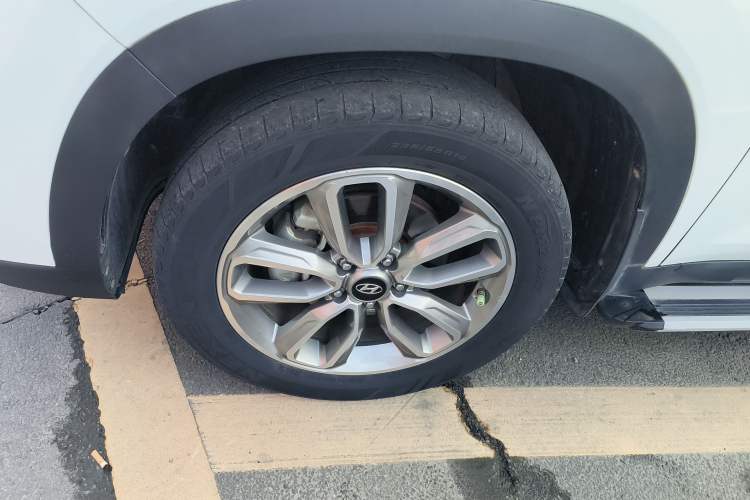 Used Hyundai ix35 2018 2.0L Automatic 2WD Zhiyong·Changxiang Edition Left Front Wheel Hub