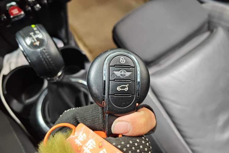 Used MINI 2016 1.5T COOPER Five-Door Edition