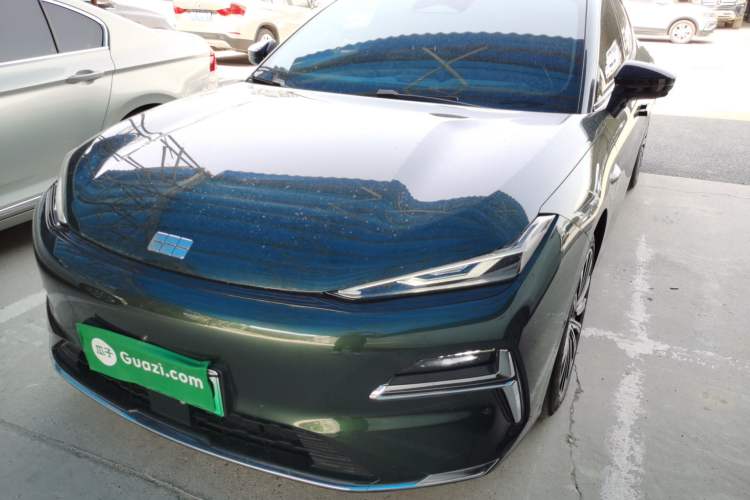 Used Geely Galaxy 8 2025 130km EM-P Starship Edition