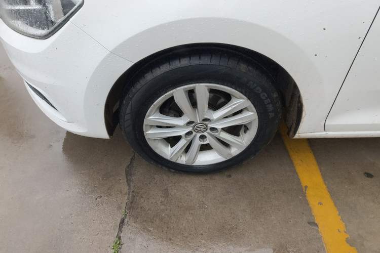 Used Volkswagen Santana 2016 1.6L Automatic Comfort Edition