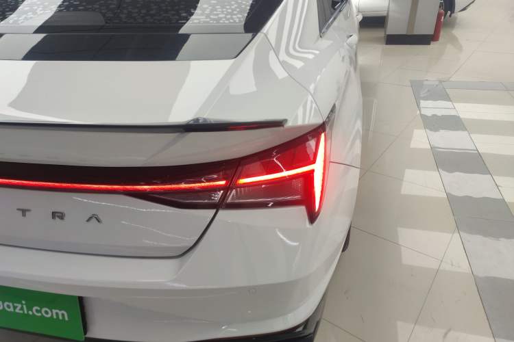 Used Hyundai Elantra 2021 1.5L CVT LUX Prestige Edition