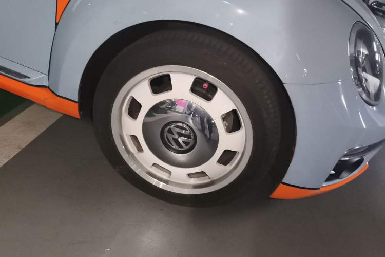 Used Volkswagen Beetle 2017 280TSI Zongle Edition Right Front Wheel Hub