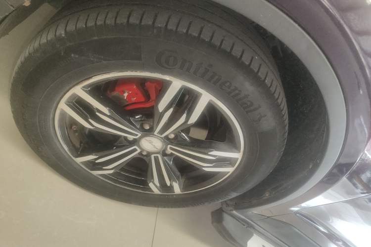 Used Zotye Domy X5 2017 Platinum Edition 1.5T Manual Luxury Model Left Front Wheel Hub