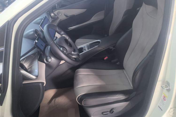 Used BYD Dolphin 2024 Honor Edition 420km Fashion Version
