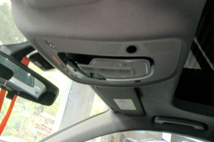 Used Audi A4L 2017 40 TFSI Fashion Model Headliner