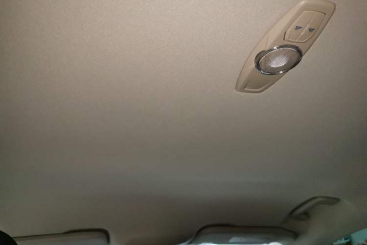 Used Ford Edge 2020 EcoBoost 245 Two-Wheel-Drive Titanium 5-Seater
