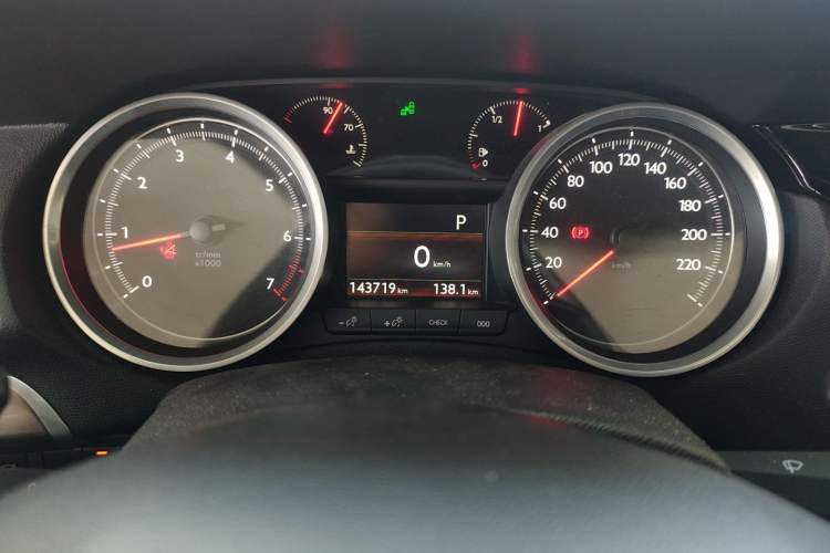 Used Peugeot 408 2014 1.6T Automatic Supreme Edition Instrument Cluster