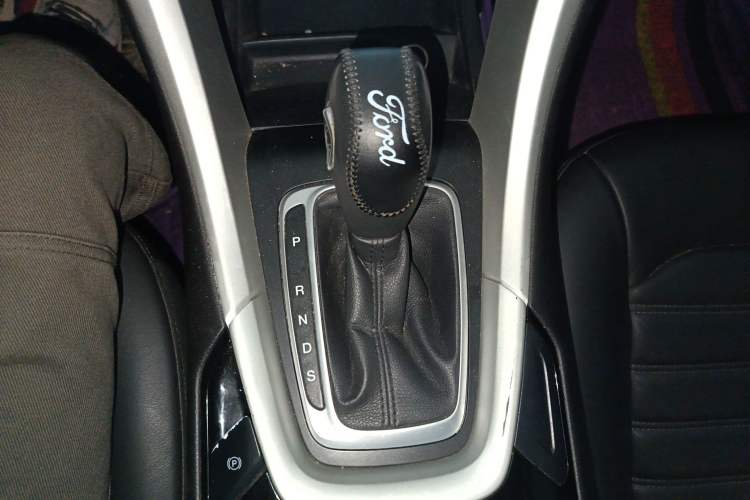 Used Ford Mondeo 2013 1.5L GTDi180 Fashion Edition Gear Lever
