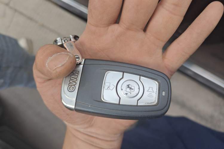 Used Haval H6 2016 Upgraded Model 1.5T Manual 4x4 Elite Version Vehicle Key