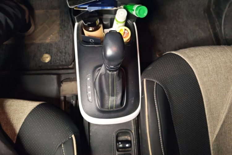 Used Roewe Clever 2021 302 km New Four-Seater Super-Efficient Version