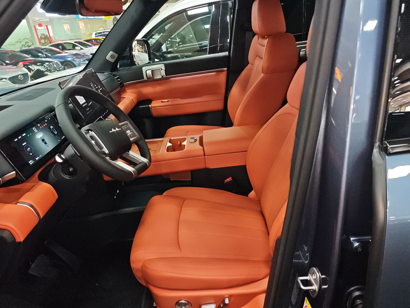 Переднее сиденье в автомобиле