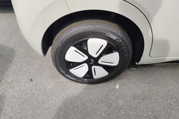 Used Wuling Hongguang MINIEV 2025 Four-Door Version Advanced Edition