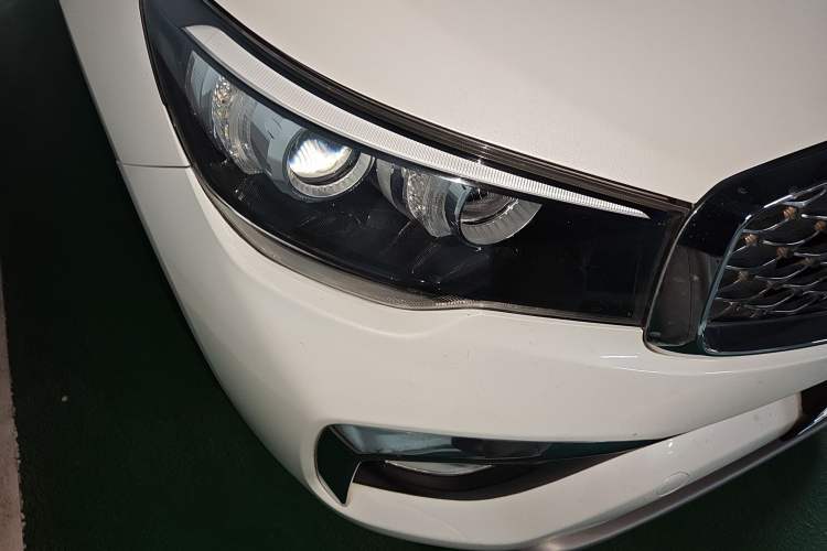 Used Kia KX7 2017 2.0T Automatic Two-Wheel Drive GLS 7-Seater