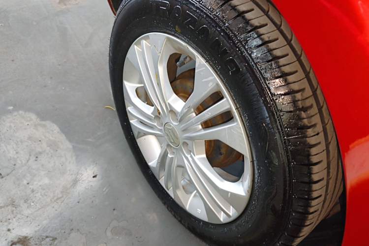 Used Suzuki Swift 2014 1.5L Automatic Fashion Edition Exterior 5