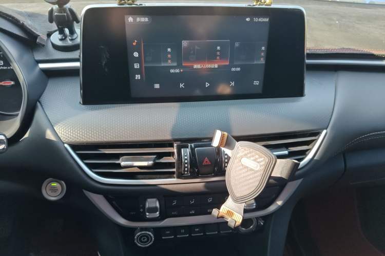 Used Foton Tunland Yutu 2020 2.0T Yutu 8 Shengshi Edition Gasoline Two-Wheel Drive Elite Trim Long Wheelbase 4G20TI5