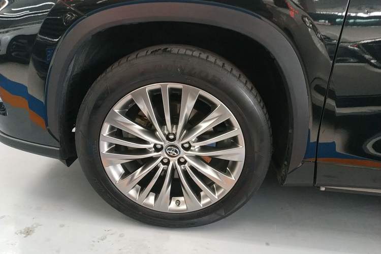 Used Toyota Highlander 2022 Dual-Engine 2.5L Four-Wheel Drive Prestige Version 7 Seats Exterior 7