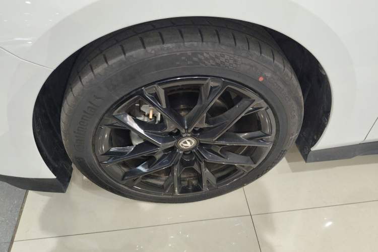 Used CHANGAN UNI-V 2024 1.5T Prestige Edition