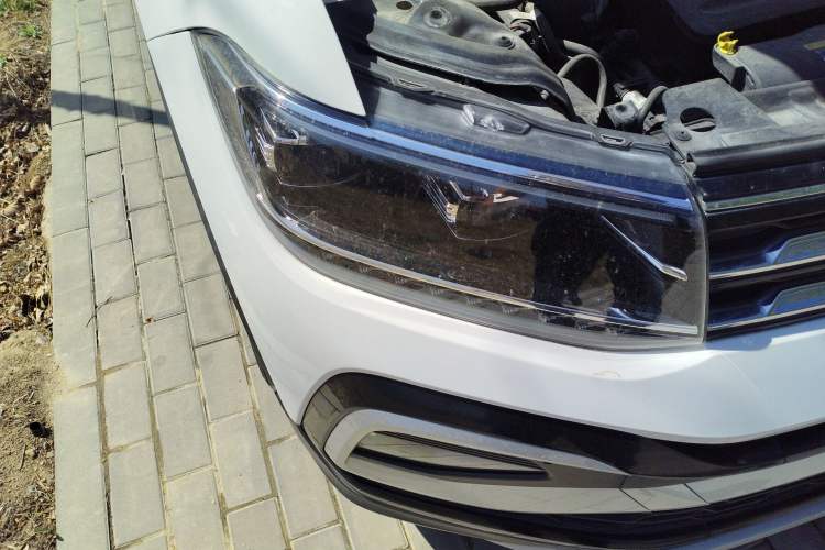 Used Volkswagen T-Cross 2019 1.5L Automatic Comfort Edition Right Front Headlight